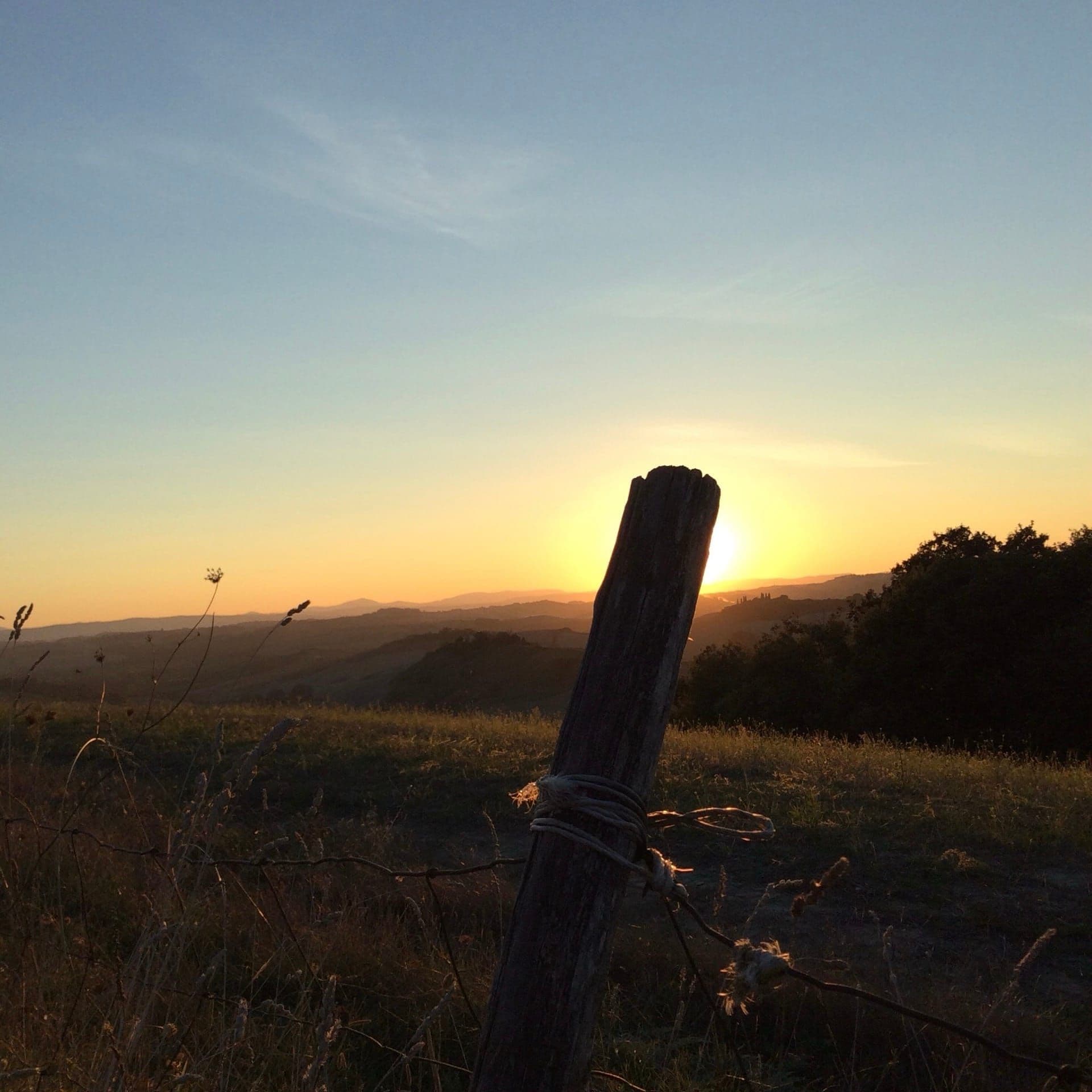 Tramonto sulle colline delle Crete Senesi